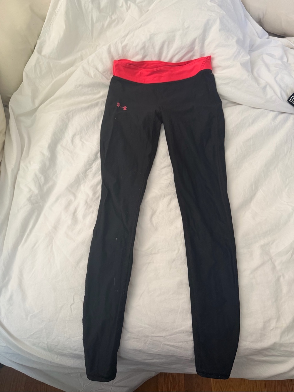 Under Armour Women’s Black Leggings with Pink Waistband
